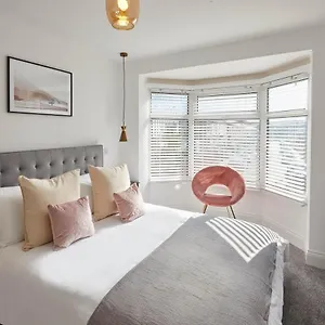  Holiday home Host & - Montrose View